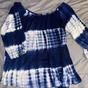 Blue tye dye scoop neck